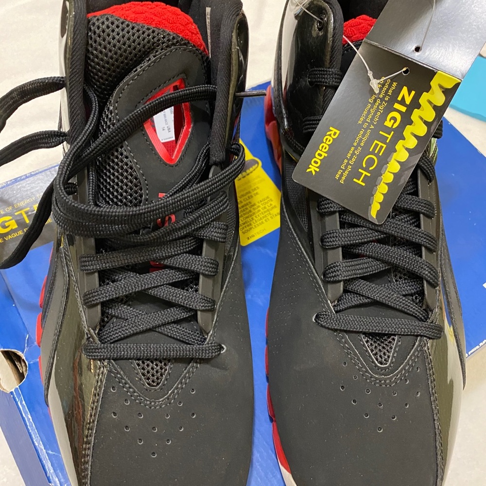 reebok zigtech Black New Size 14